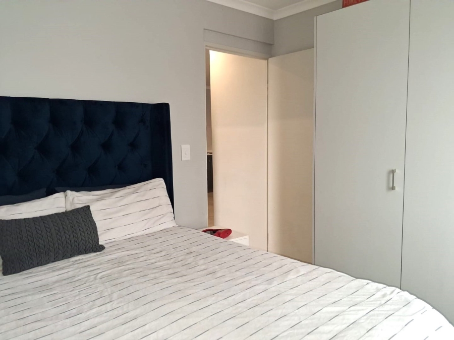 2 Bedroom Property for Sale in Parklands East Western Cape